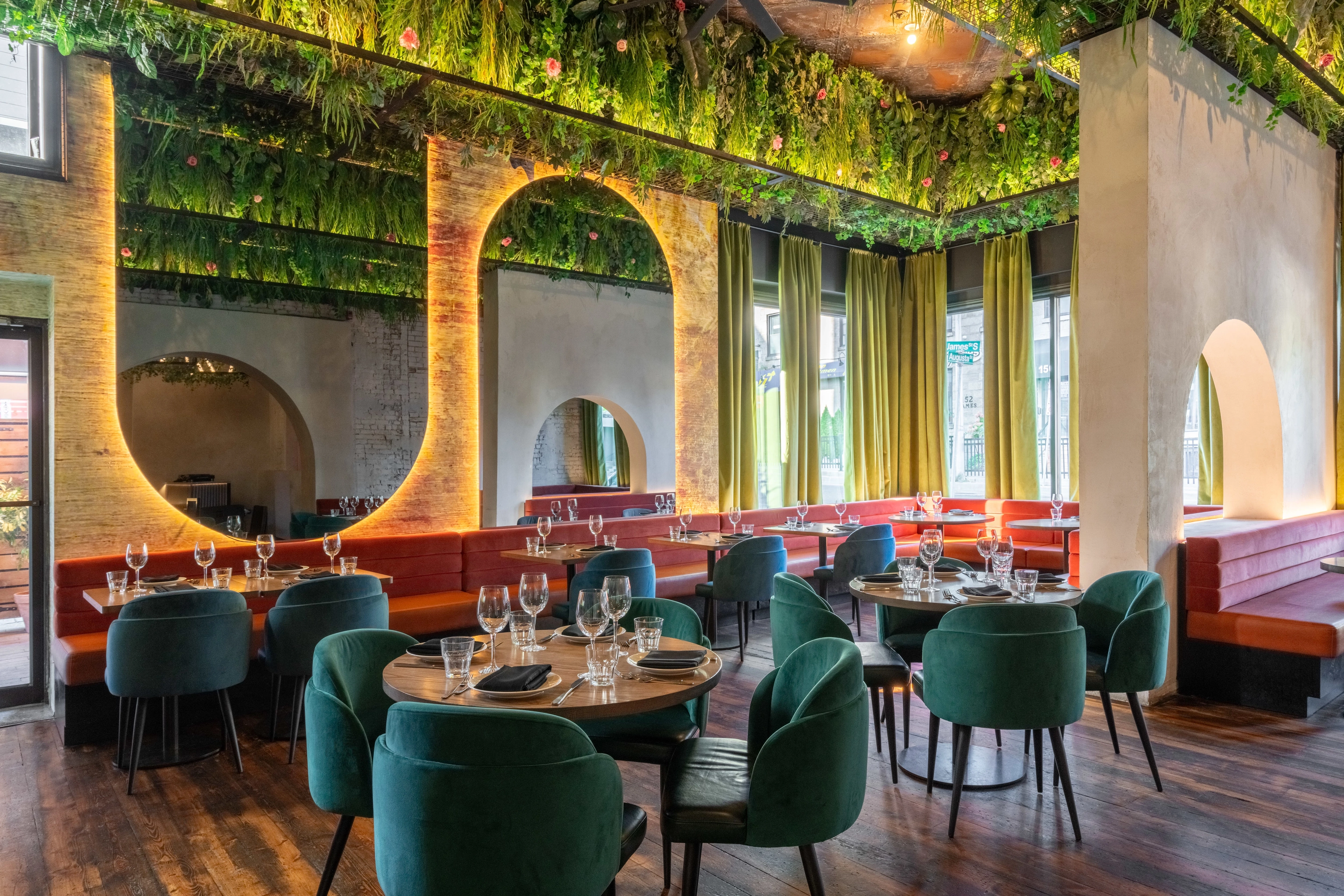 Lobby Bar Restaurant | Private & Corporate Events Hamilton | Patio Image